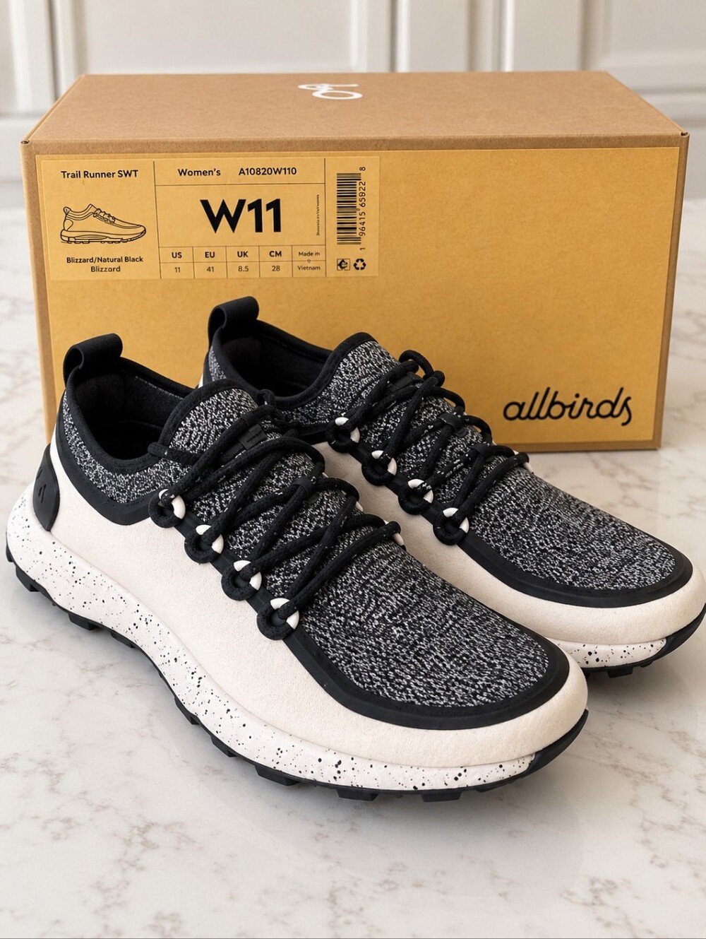 Allbirds Trail Runner SWT Womens 11 Wool Hiking Trail Sneakers Black NIB